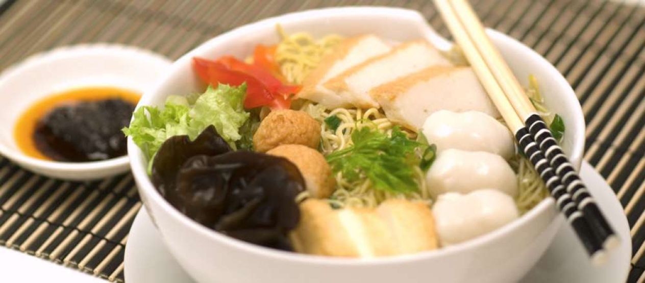 fish--meat-ball-noodle-soup.jpg